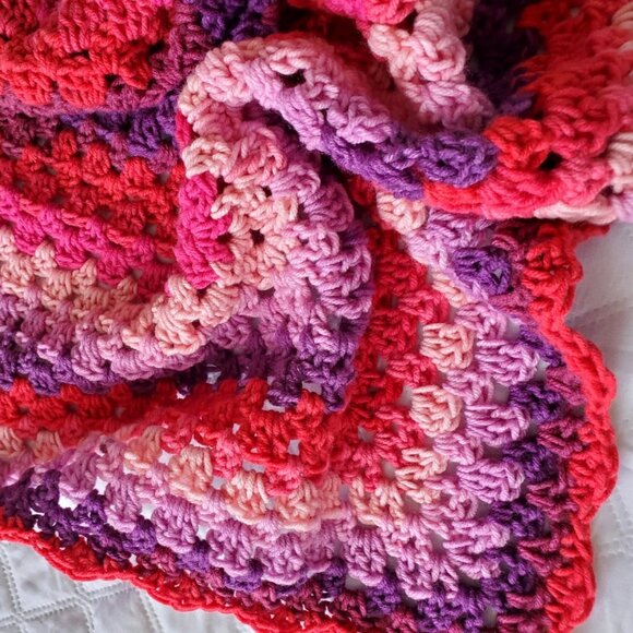 Crochet BABY BLANKET AFGHAN GRANNY SQUARE 29"x 29" PINK RED LILAC MAROON NEW - Picture 5 of 7